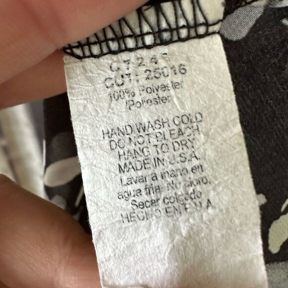 Chocolate USA Floral Sheer Short Sleeve Eyelet Lace Open Swim Cover Up Cardigan - Picture 6 of 7